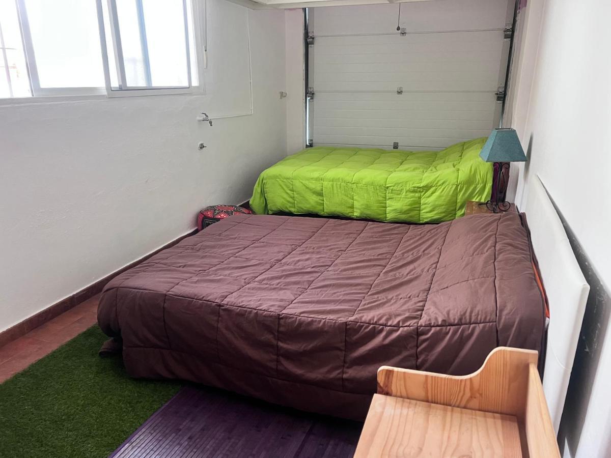 Casa Ideal Familias Y Grupos Con Balcones Exterior Soleada Patios Cerca Alhambra, Sierra Nevada, Rio Genil, Lancha Del Genil, Parque Llano Y Reloj Del Sol Con Barbacoas, Campo De Futbol, Circuito Gimnasia Appartamento Granada Esterno foto