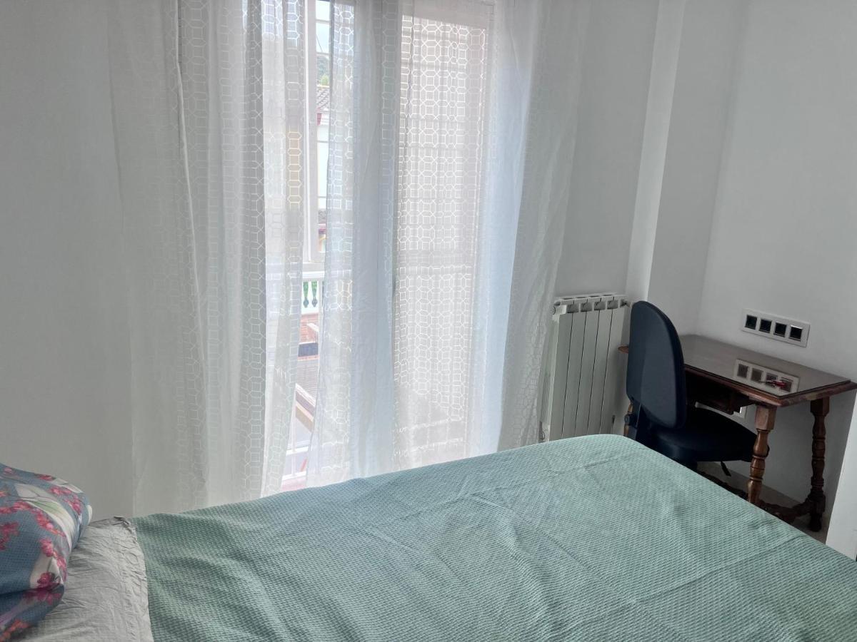 Casa Ideal Familias Y Grupos Con Balcones Exterior Soleada Patios Cerca Alhambra, Sierra Nevada, Rio Genil, Lancha Del Genil, Parque Llano Y Reloj Del Sol Con Barbacoas, Campo De Futbol, Circuito Gimnasia Appartamento Granada Esterno foto