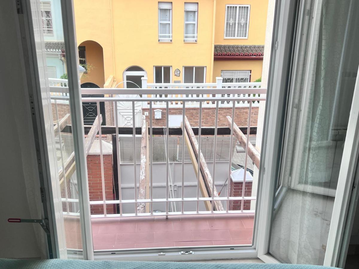 Casa Ideal Familias Y Grupos Con Balcones Exterior Soleada Patios Cerca Alhambra, Sierra Nevada, Rio Genil, Lancha Del Genil, Parque Llano Y Reloj Del Sol Con Barbacoas, Campo De Futbol, Circuito Gimnasia Appartamento Granada Esterno foto
