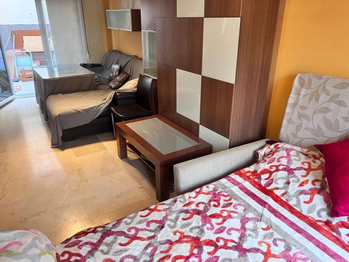 Casa Ideal Familias Y Grupos Con Balcones Exterior Soleada Patios Cerca Alhambra, Sierra Nevada, Rio Genil, Lancha Del Genil, Parque Llano Y Reloj Del Sol Con Barbacoas, Campo De Futbol, Circuito Gimnasia Appartamento Granada Esterno foto
