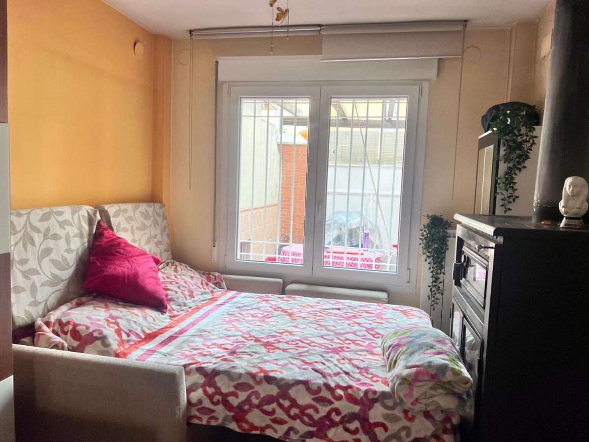 Casa Ideal Familias Y Grupos Con Balcones Exterior Soleada Patios Cerca Alhambra, Sierra Nevada, Rio Genil, Lancha Del Genil, Parque Llano Y Reloj Del Sol Con Barbacoas, Campo De Futbol, Circuito Gimnasia Appartamento Granada Esterno foto