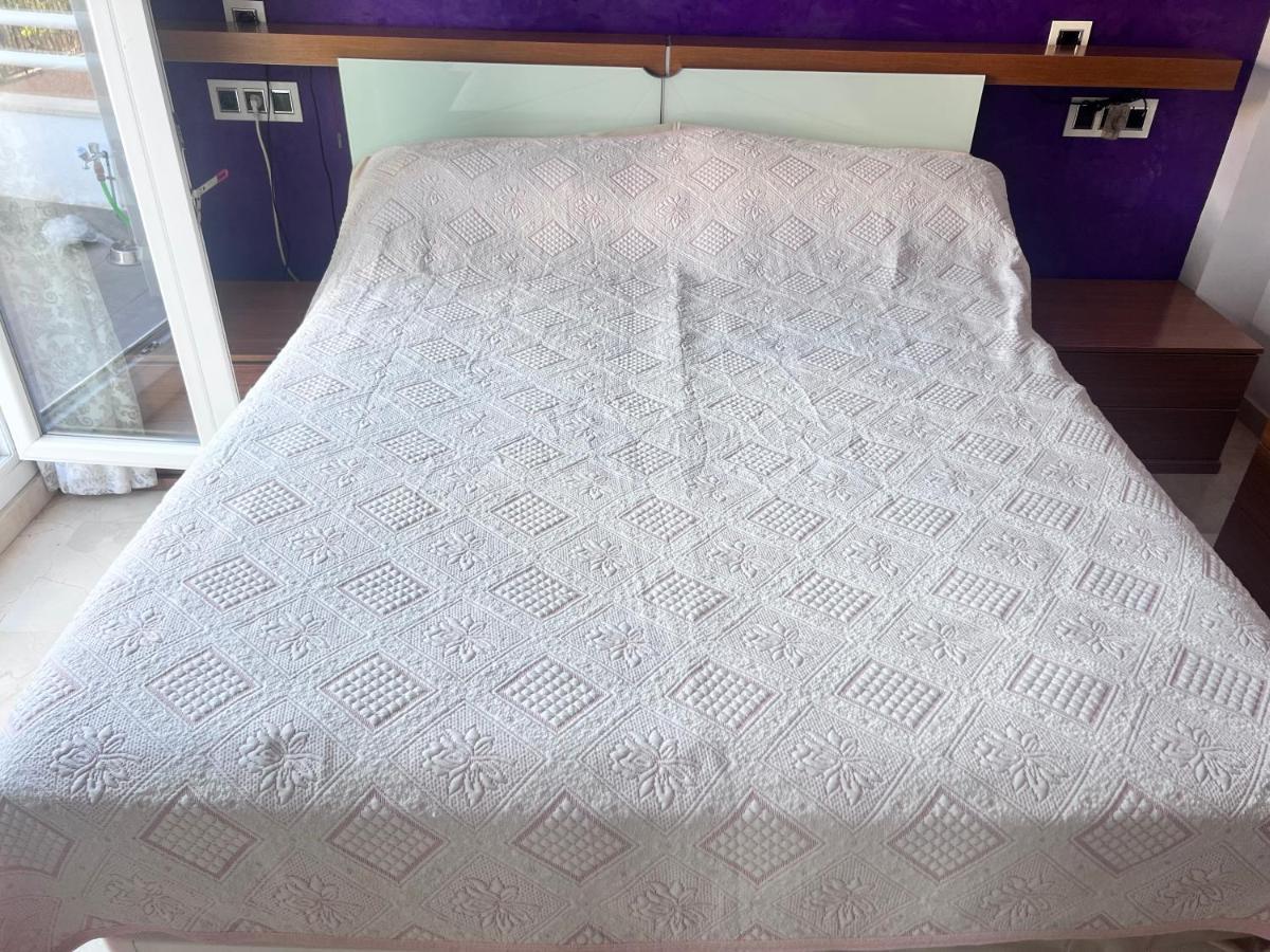 Casa Ideal Familias Y Grupos Con Balcones Exterior Soleada Patios Cerca Alhambra, Sierra Nevada, Rio Genil, Lancha Del Genil, Parque Llano Y Reloj Del Sol Con Barbacoas, Campo De Futbol, Circuito Gimnasia Appartamento Granada Esterno foto