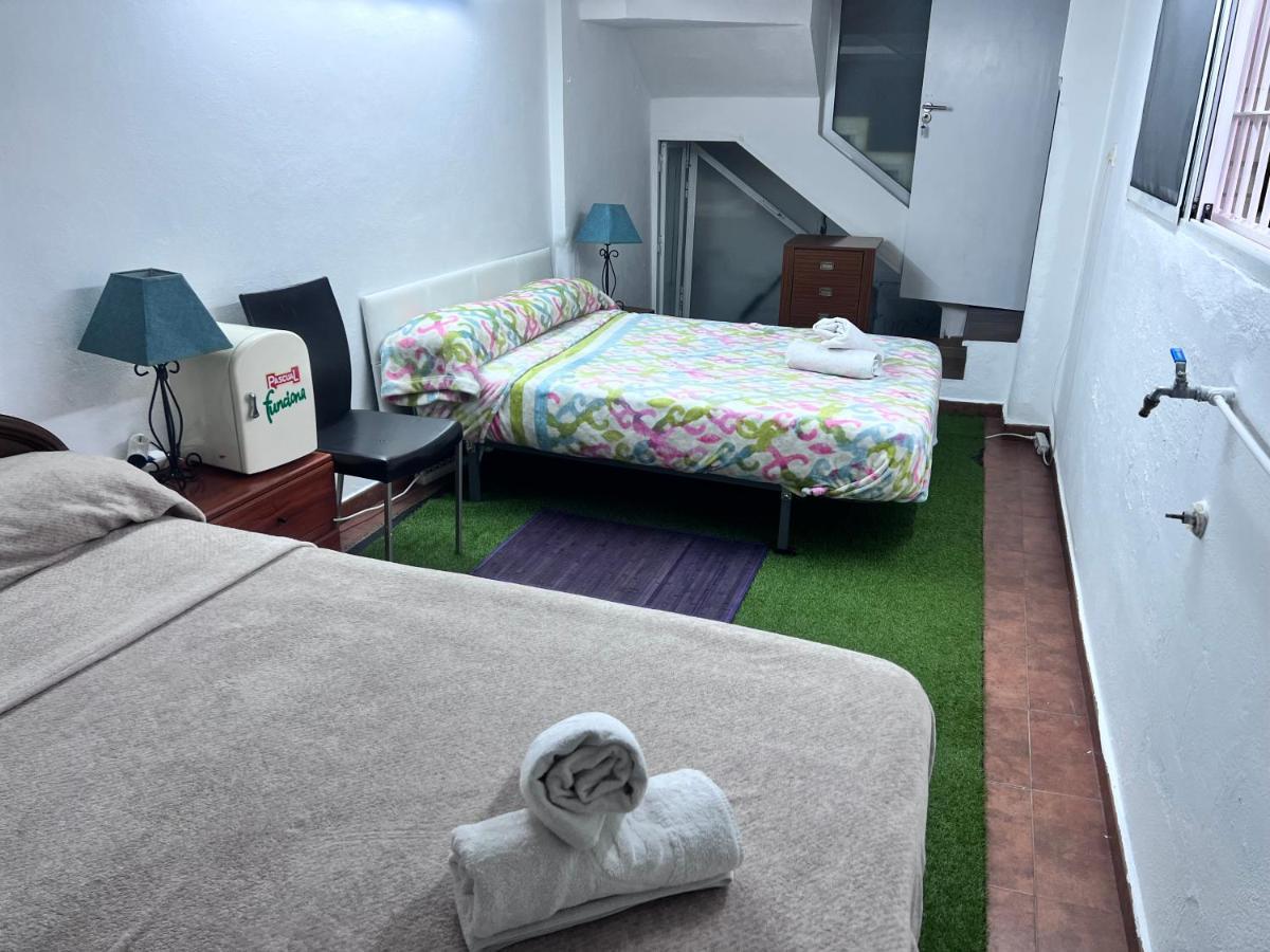 Casa Ideal Familias Y Grupos Con Balcones Exterior Soleada Patios Cerca Alhambra, Sierra Nevada, Rio Genil, Lancha Del Genil, Parque Llano Y Reloj Del Sol Con Barbacoas, Campo De Futbol, Circuito Gimnasia Appartamento Granada Esterno foto